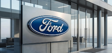 Ford Recontrata Engenheiros Após Falha da IA: Lições para Empresas